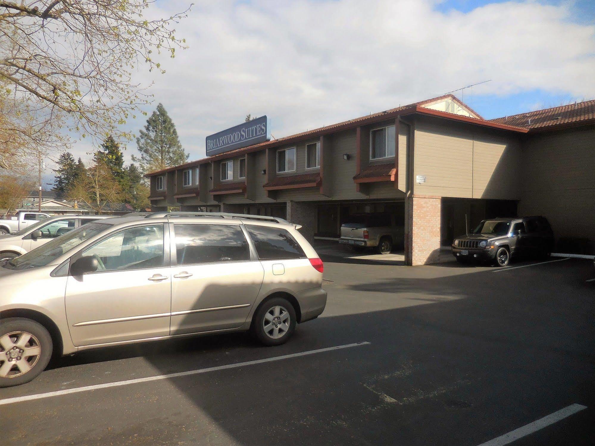 Briarwood Suites Portland Exterior photo